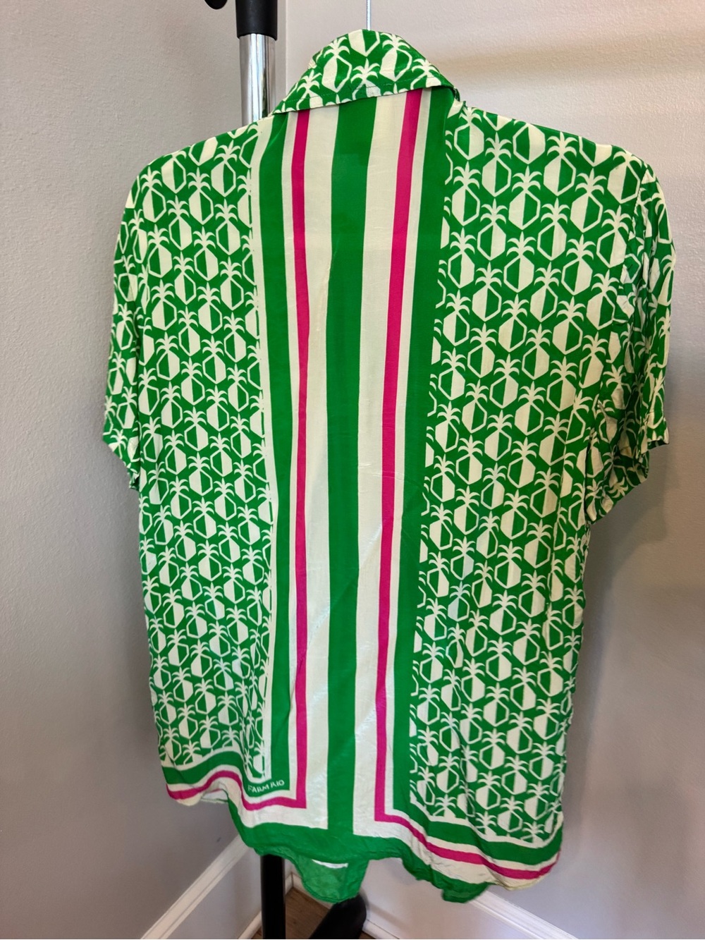 FARM Rio Pineapple Scarf Button down + shorts SET - Picture 5 of 9